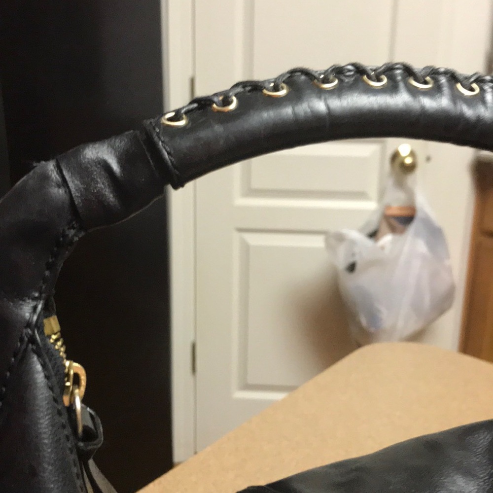 Givenchy Luxury Satchel - Picture 5 of 9